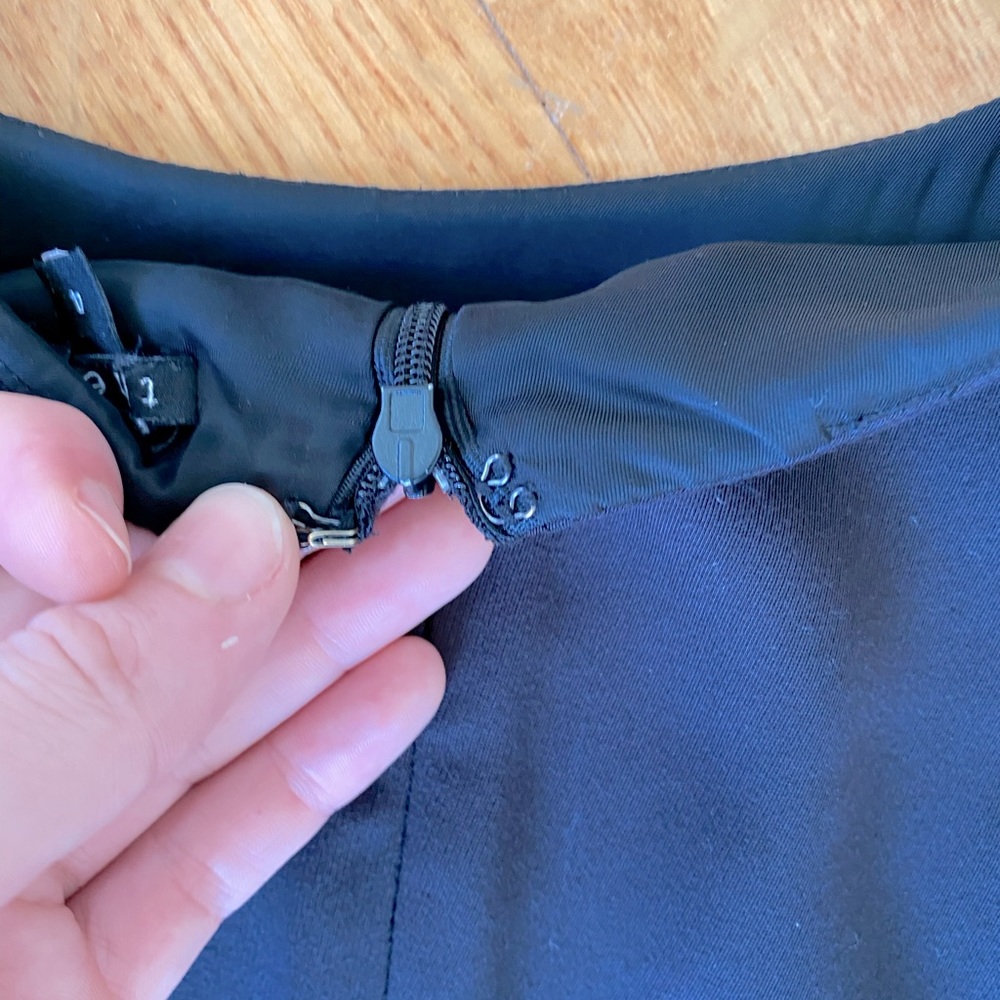 Black theory dress size 4 - Picture 2 of 7